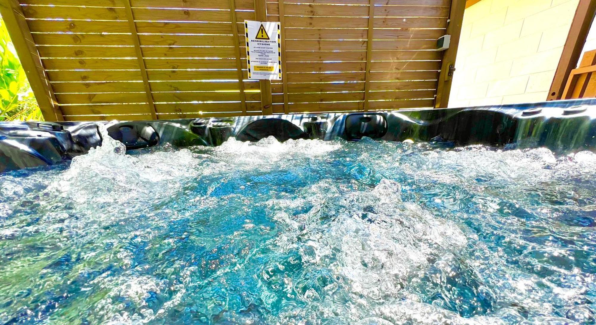Maison T3 Pres De L'Aeroport サント・マリー エクステリア 写真